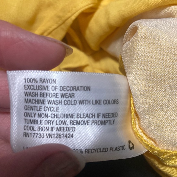 Embroidered Short Sleeve By art class Yellow S - Picture 5 of 7